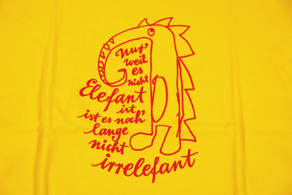 T-Shirt "Nur weil es nicht Elefant ist..." gelb